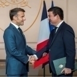 Ambassador of Uzbekistan presents credentials to Macron