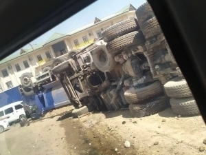 Traffic accident between two trucks in Urgut