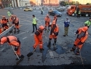 Россия мигрантларга уйига пул юборишда ҳам тақиқ қўймоқчи