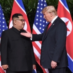Tramp va Kim Chen In suhbatini kim zimdan poylagan?