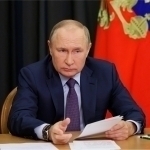 Путин русларни кўп болали бўлишга чақирди. У нимадан хавотирда?