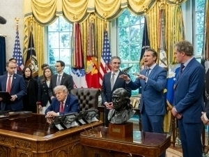 Kongress rekord darajadagi mudofaa byudjetini ko‘rib chiqyapti