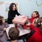 Saida Mirziyoyeva falastinlik bolalar holidan xabar olgani bordi (foto)