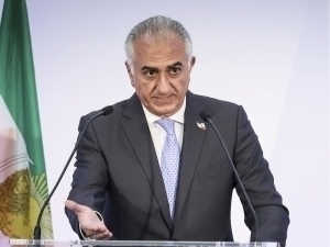 Pahlaviy Eronda yangi hukumatni boshqarishga tayyorligini aytdi 