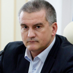 Қрим раҳбари Украина билан музокараларга тайёрлигини айтди