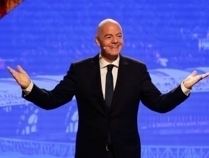 Украина ташқи ишлар вазири FIFA президентини ҳақорат қилди