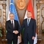 Mirziyoyev meets Speaker of Hungarian Parliament in Budapest