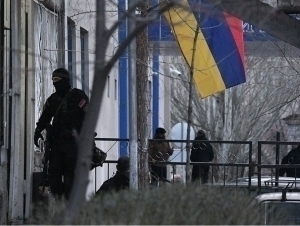 Yerevanda politsiya bo‘limiga qurollangan shaxslar hujum qildi