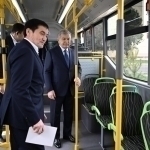 Prezident Samarqandda elektrobuslar va quvvatlash stansiyasi bilan tanishdi