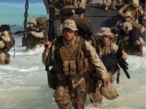 Трамп Яқин Шарққа 5 минг денгиз пиёдасини юборди