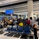 Yaqin Sharq osmoni yopildi. Aeroportlarda o‘n minglab sayyohlar qolib ketdi