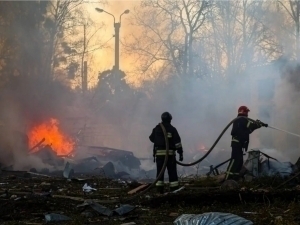 Сулҳ эълон қилган Россия Украинага хужум уюштирди