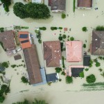 Италияда сув тошқини оқибатида тўққиз киши ҳалок бўлди (фото)