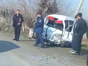 Namanganda 2 ta Damas to‘qnashuvi oqibatida 1 kishi halok bo‘ldi (video)