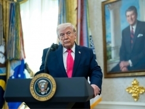 Бир бирига қарши баёнотлар: Трамп Эронга ёрдам берганини айтди