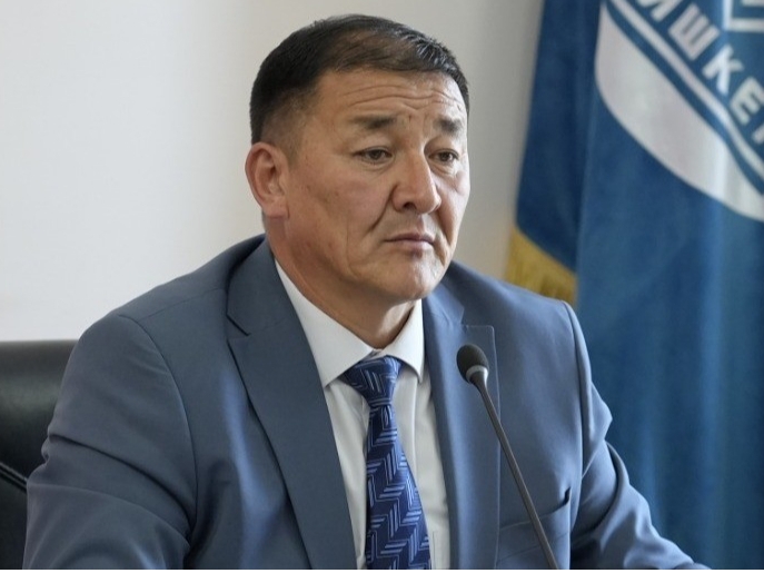 Japarov taqdirlagan “zamhokim” qo‘lga olindi