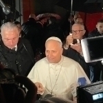 Rim papasi Rossiyani Rojdestvoda o‘q otishni to‘xtatishga chaqirdi