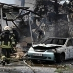 Россиянинг Украинага ҳужумлари оқибатида беш киши ҳалок бўлди (видео)