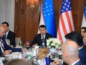 Ўзбекистон-Америка бизнес форумида 12 та ҳужжат имзоланди