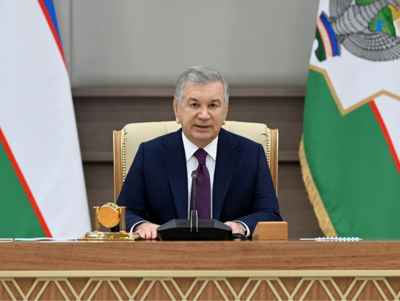 President criticizes shortcomings in the textile sector