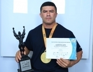 The bodybuilder from Uzbekistan becomes the champion of Asia