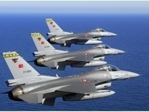 Bayden Kongressdan Turkiyaga F-16 qiruvchilarini sotishga ijozat so‘radi