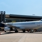 Centrum Air yo‘lovchilari bir sutkadan ortiq aeroportda qolib ketdi