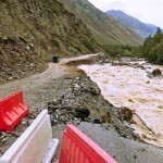 Samarqandda 3 yashar bolaning jasadi ariq chetidan topildi