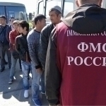 Medvedev 30 ming migrant Rossiyaga noqonuniy kirishga uringanini aytdi  