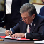 Prezident propiskaga oid qonunni imzoladi
