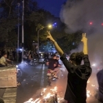 Эрондаги намойишлар фонида интернет тўлиқ ўчирилди