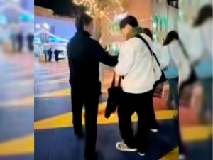 Toshkentda 19 yoshli yigit xorijlikka majburlab nos chektirmoqchi bo‘ldi (video)