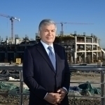 Shavkat Mirziyoyev Yangi Toshkentda qurilayotgan stadionga bordi