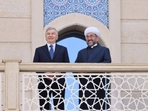 Shavkat Mirziyoyev Imom Buxoriy majmuasi bilan tanishdi