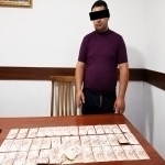 Имтиҳонсиз “права” олиб беришни ваъда қилган шахс ушланди (видео)