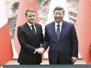 Макрон Хитойни Украина урушини тугатишга кўмаклашишга чақирди