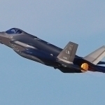 AQSHda F-35 qiruvchi samolyoti halokatga uchradi (video)