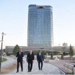 Prezident “Tashkent city”da qurilayotgan mehmonxona va kongress-xoll bilan tanishdi
