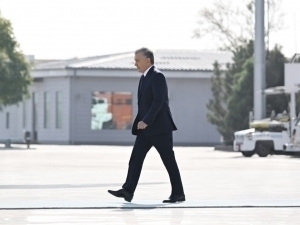 Mirziyoyev departs for Qatar