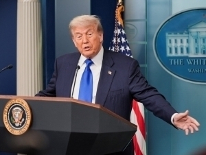 Эрон Хоманаий ўлимига жавоб йўлламаслиги керак – Трамп