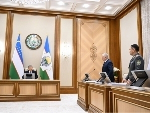 Шавкат Мирзиёев мудофаа қобилиятини кучайтириш бўйича йиғилиш ўтказди