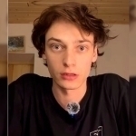 “Siz prezidentim emassiz”. Rossiyalik aktyor Putinga keskin murojaat yo‘lladi (video)