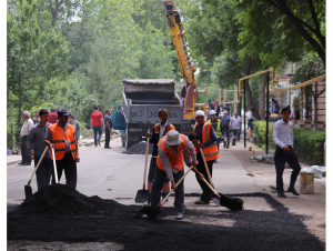 Prezident qarori: shahar ko‘chalarini qurish va ta’mirlashda unga tutash hududlar ham majburiy obodonlashtiriladi
