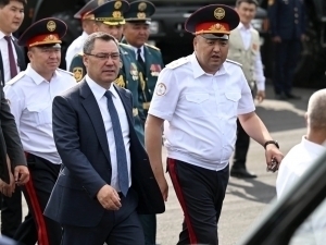 Жапаров хавотирдами? Қўриқлаш хизмати Президент ҳузурига ўтказилди