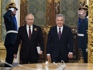 Мирзиёев ва Путин Кремлда учрашув ўтказди