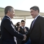 Шавкат Мирзиёев Қозоғистонга етиб борди
