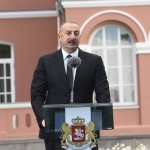 Пашинян шартномани имзоласа тинчлик бўлади, йўқса... Алиев Грузиядан Ереванга огоҳлантириш берди