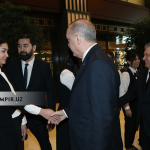 O‘zbekistonlik aktyorlar Turkiyada Mirziyoyev va Erdo‘g‘an bilan uchrashdi (foto)