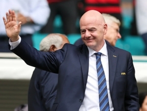 “The Times” нашри FIFA ва Инфантинодан узр сўради