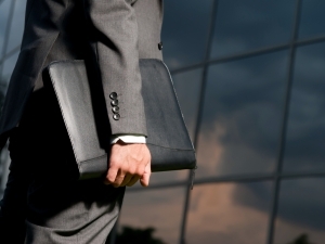 Endi mansabdor shaxs aybi bilan yetkazilgan zarar uning o‘zidan undiriladi